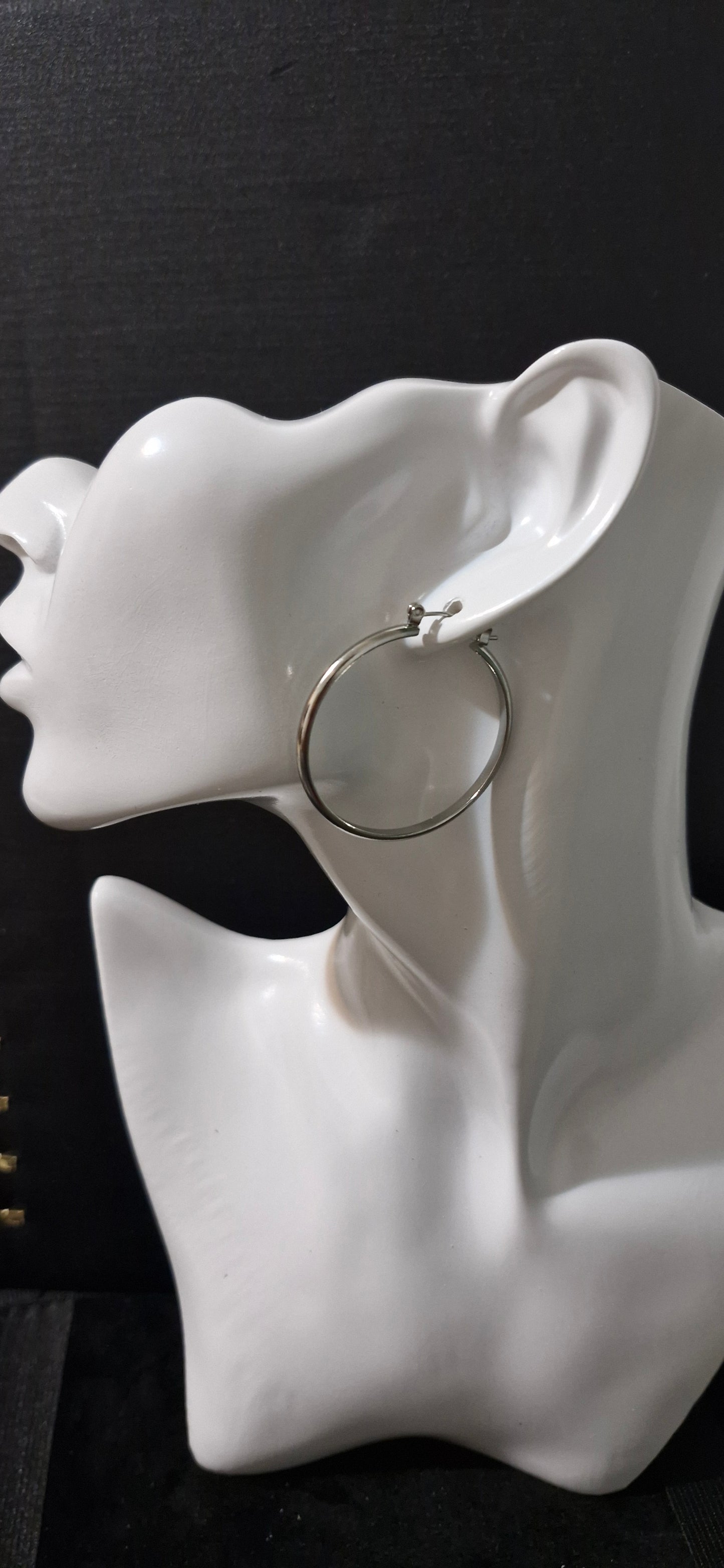 Aretes aro grande baño oro blanco