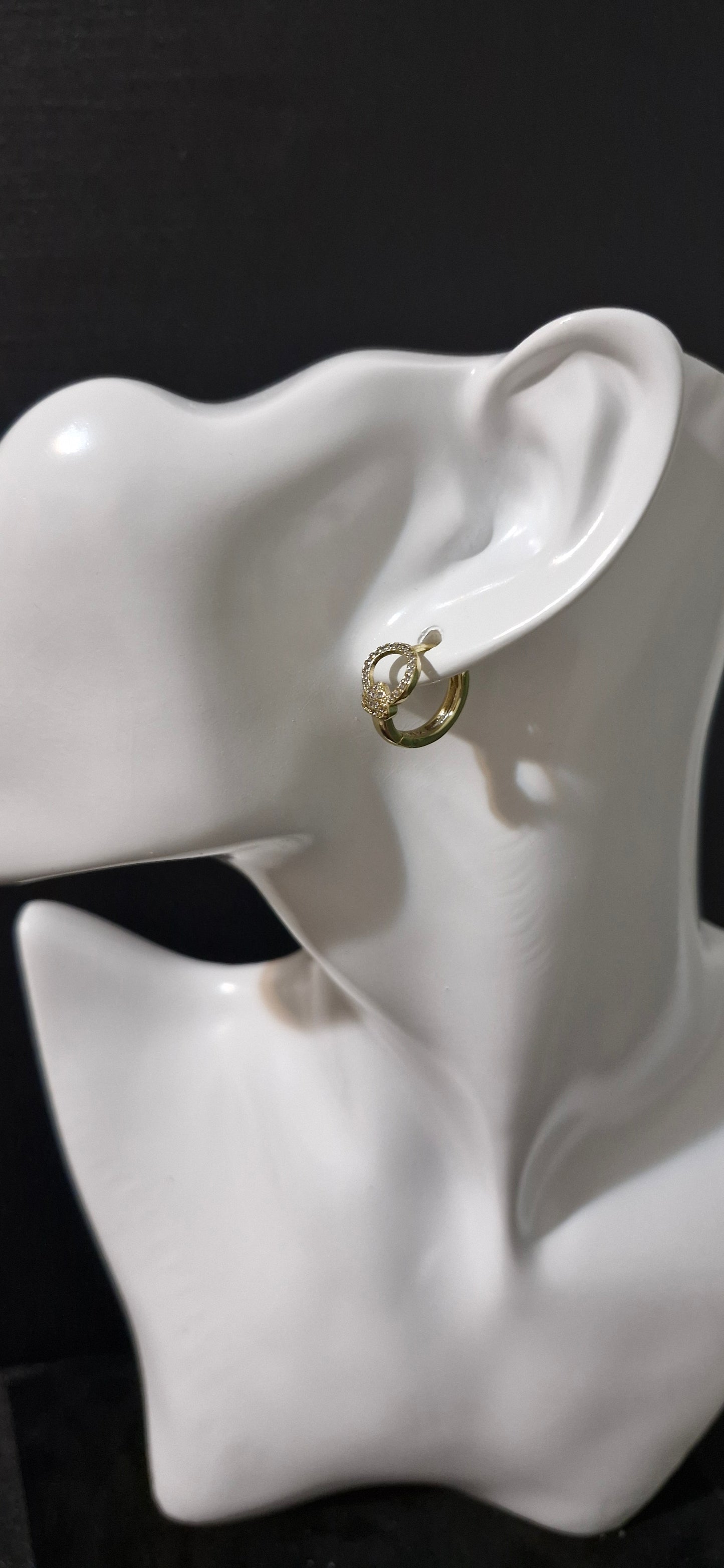 Aretes corazon con circonias