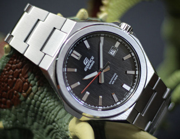 Casio Edifice EFB-108D-1AV cristal de zafiro