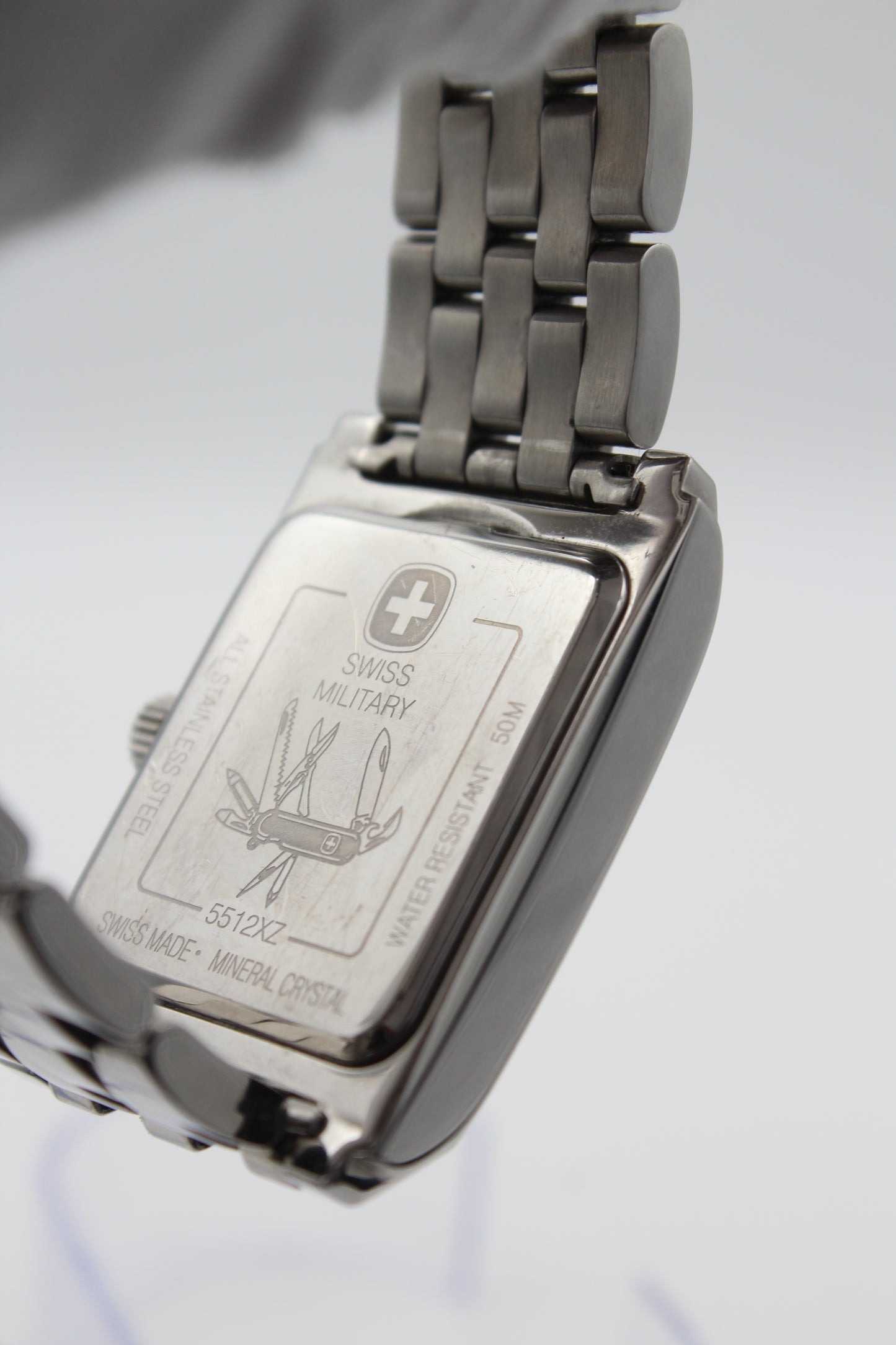 Swiss Military 5512XZ - Clasico suizo estilo Tank