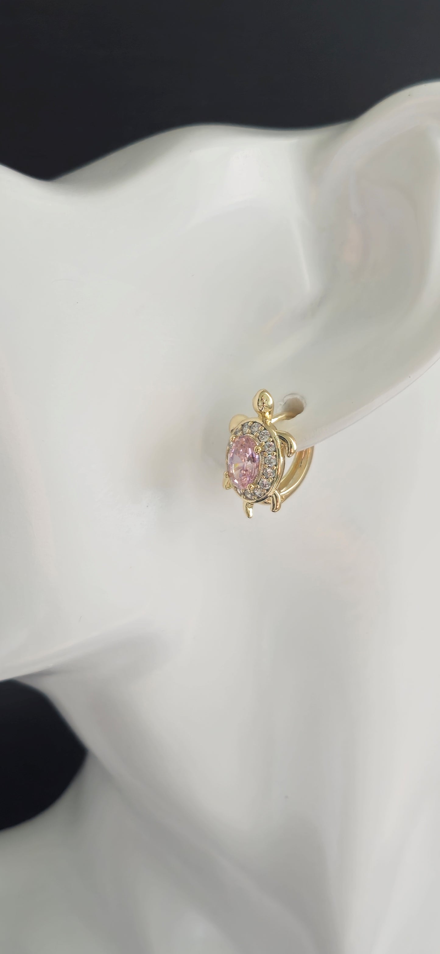 Aretes de tortuga con circones rosada
