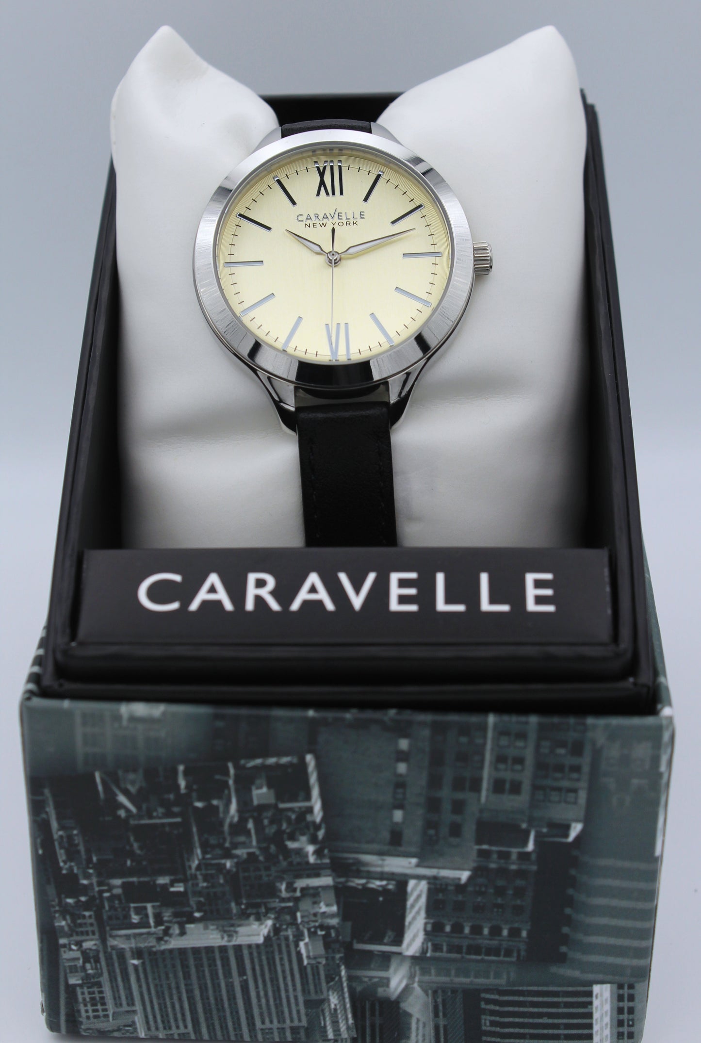 Caravelle by Bulova 43L164 – Reloj femenino de vestir (nuevo de exhibicion).