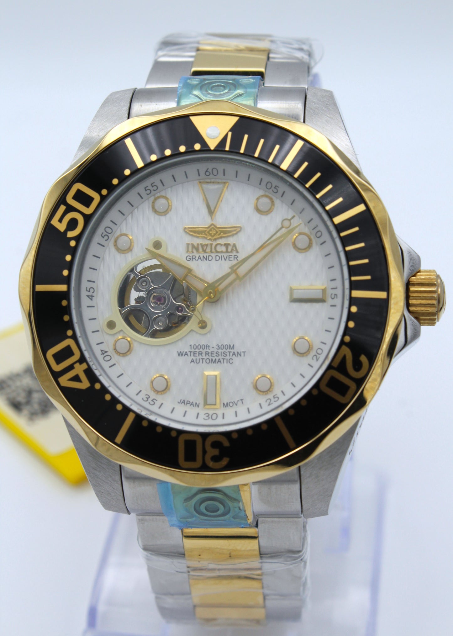 Invicta Grand Diver 13704 – Automático de corazon abierto
