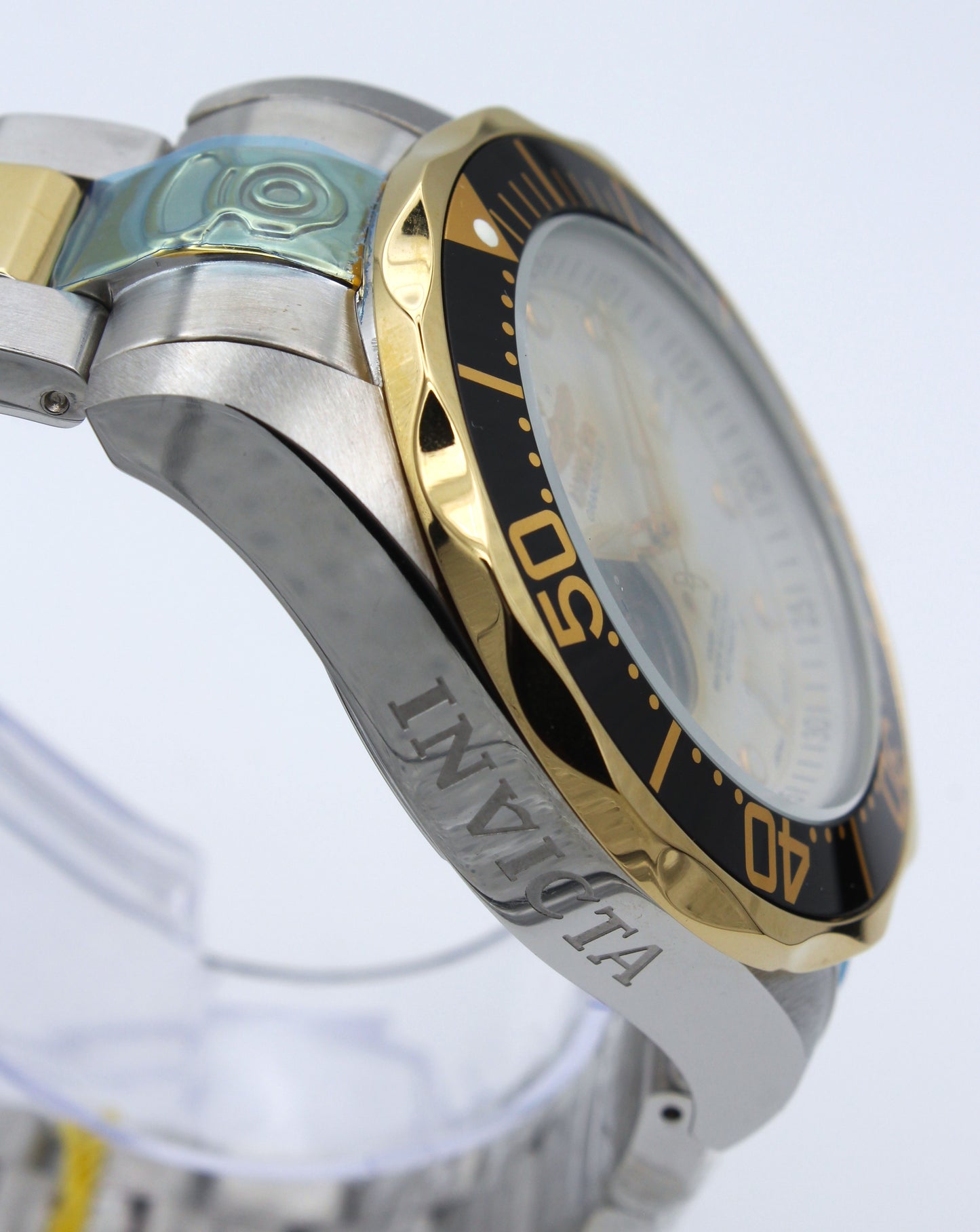 Invicta Grand Diver 13704 – Automático de corazon abierto