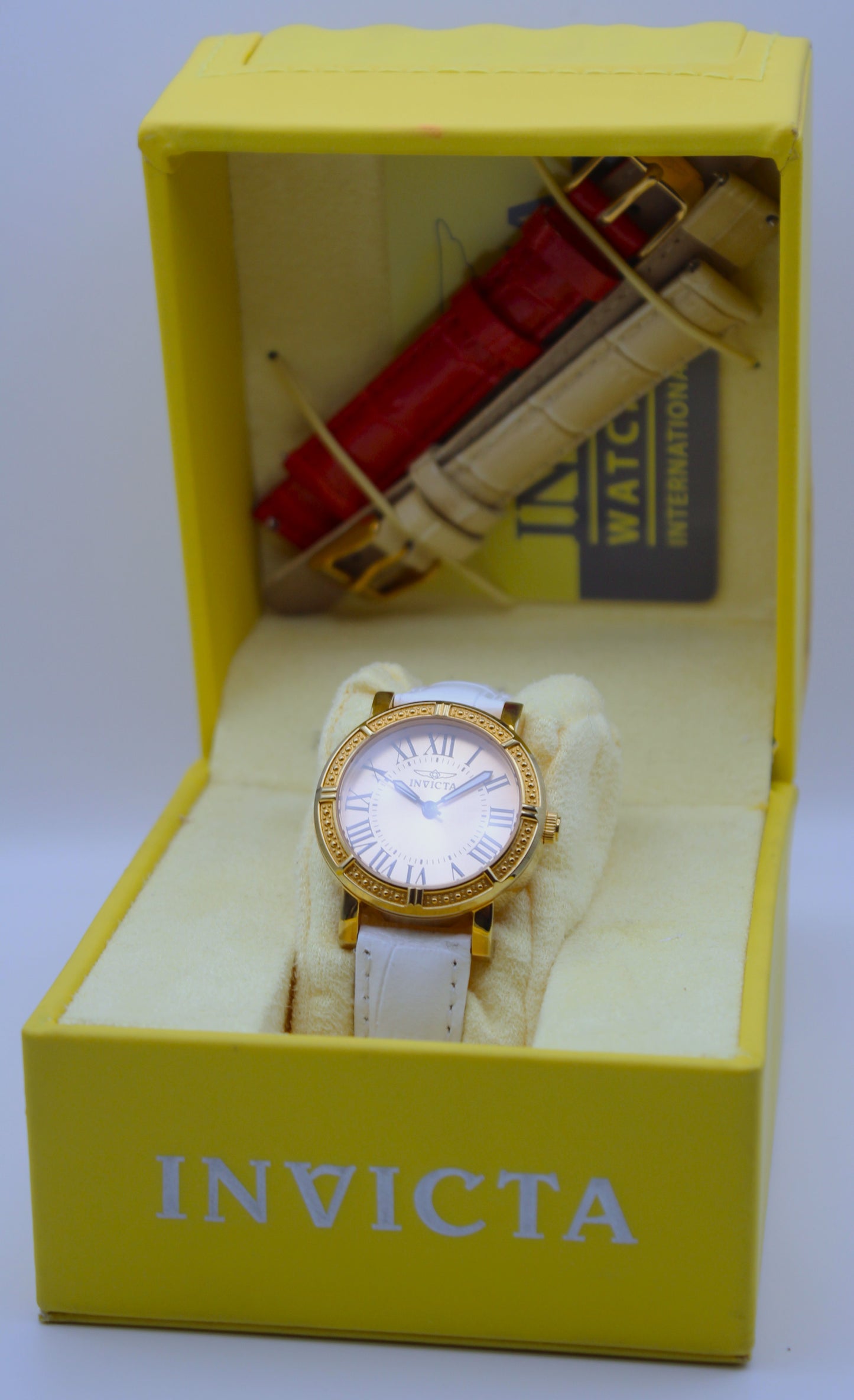 Invicta Wildflower 14892 – Elegante reloj femenino con multiples correas.