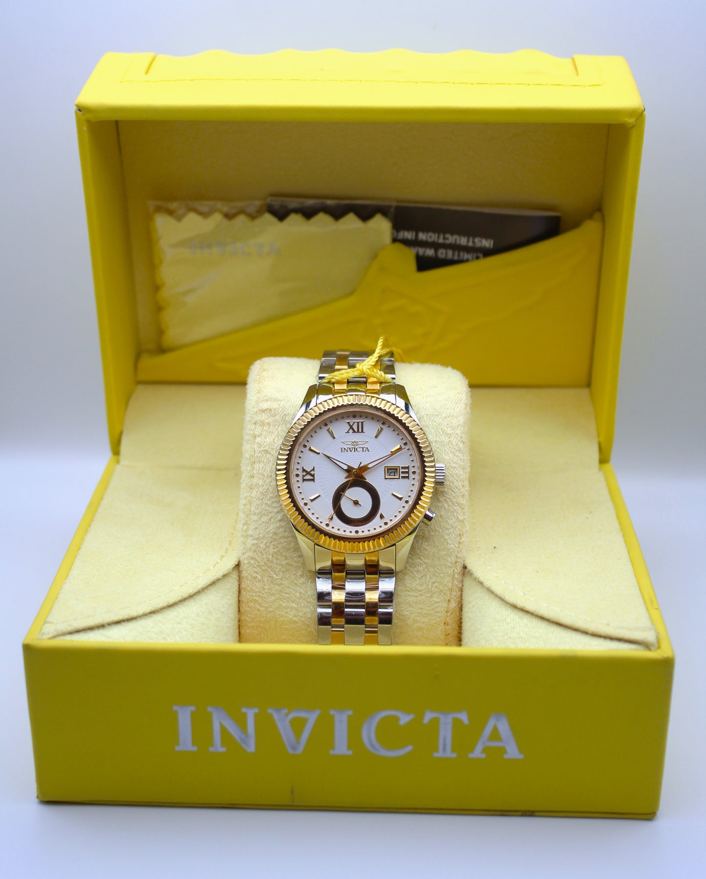 Invicta 18101 – Elegancia two-tone con estilo clásico