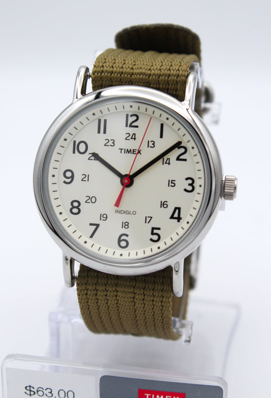 Timex Weekender T2N651 – Field Watch