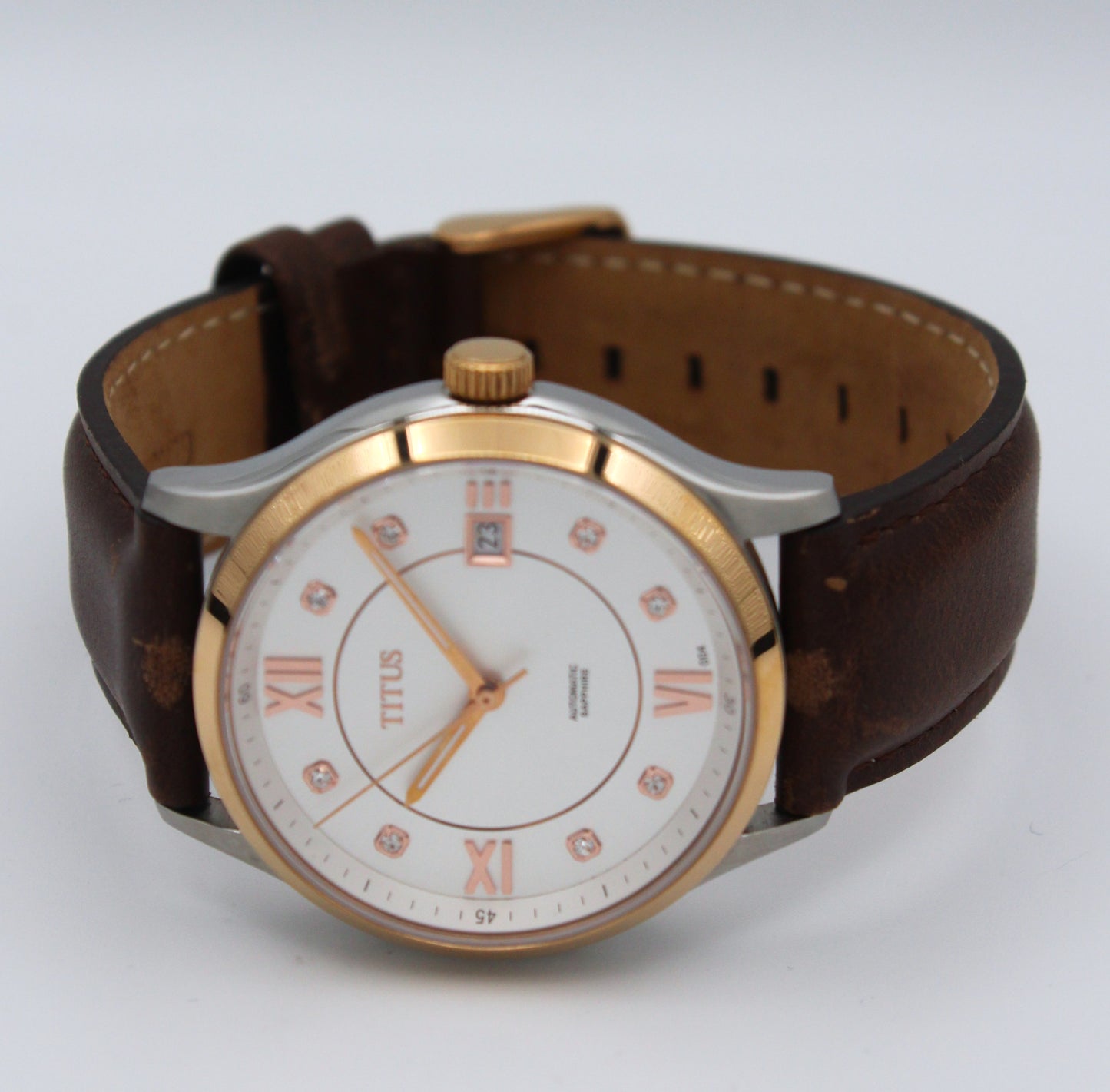 Solvil et Titus 06-2818 – Automático elegante bicolor