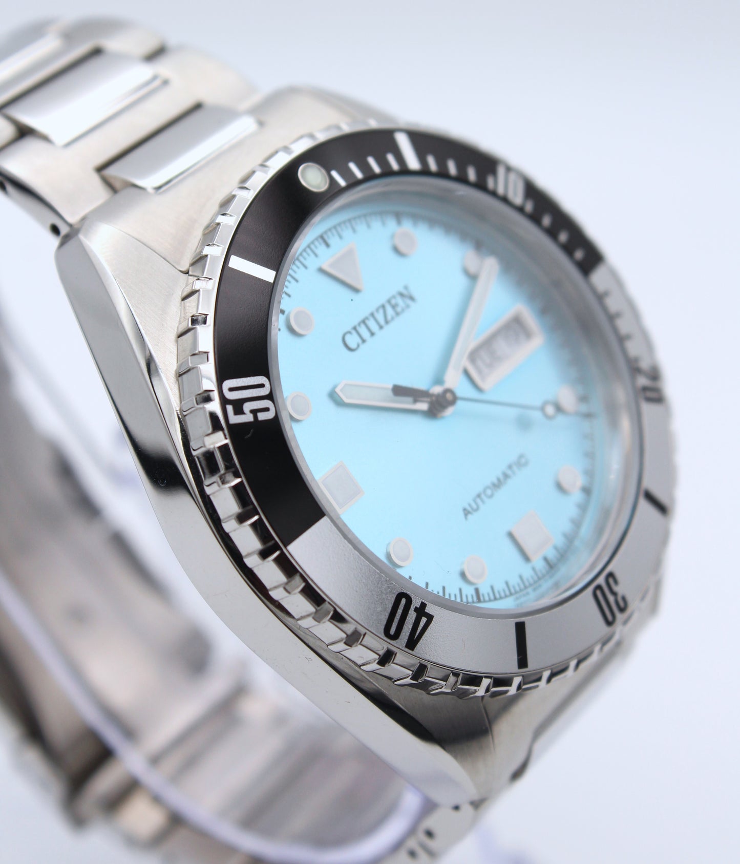 Citizen Automático Deportivo Azul NH7530-52L