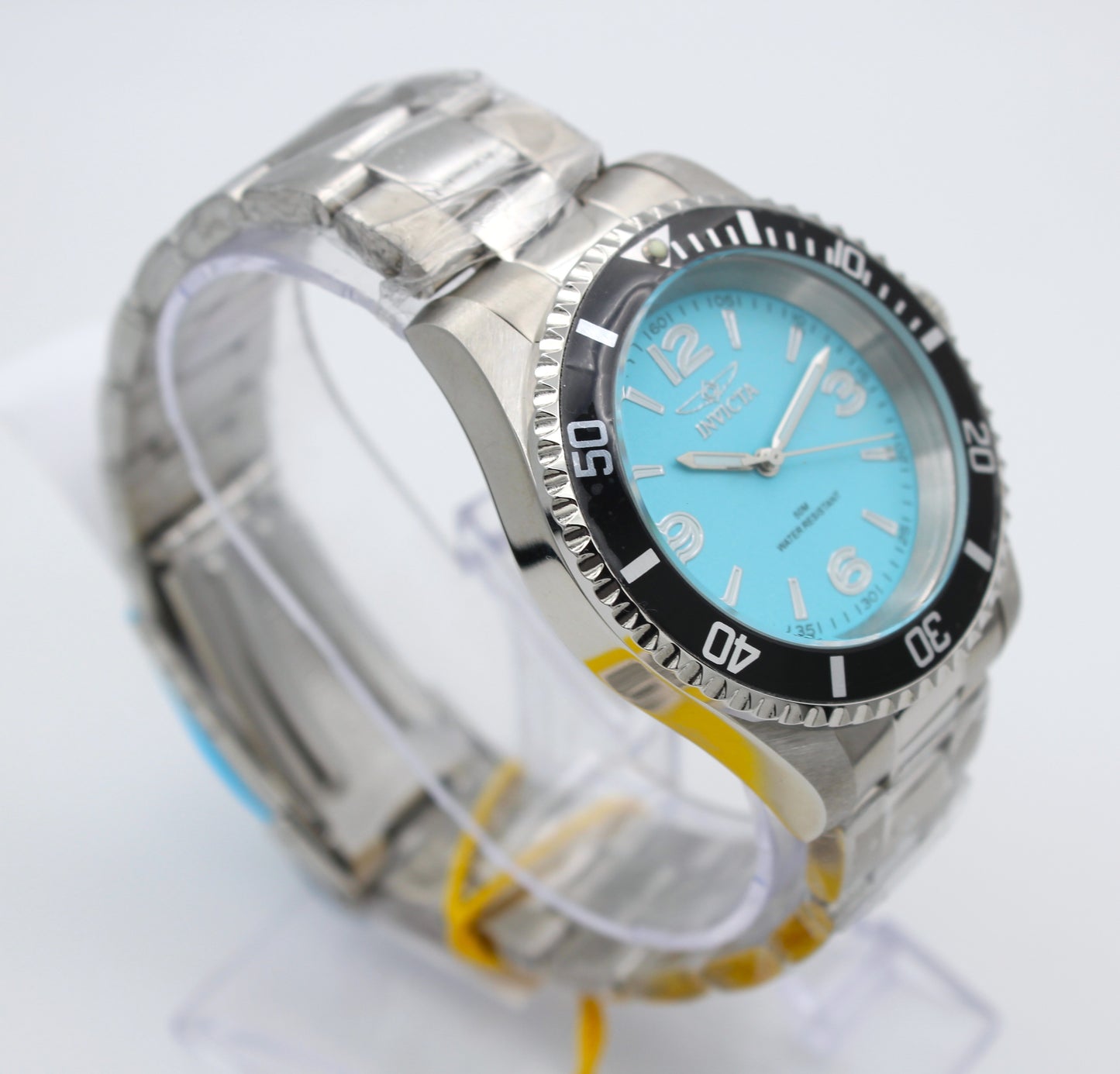 Invicta Specialty 69483 – Ice Blue Diver