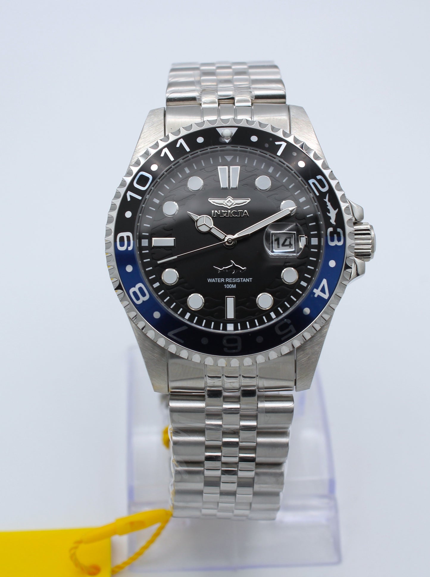 Invicta Pro Diver 30620 – Diver estilo Batman