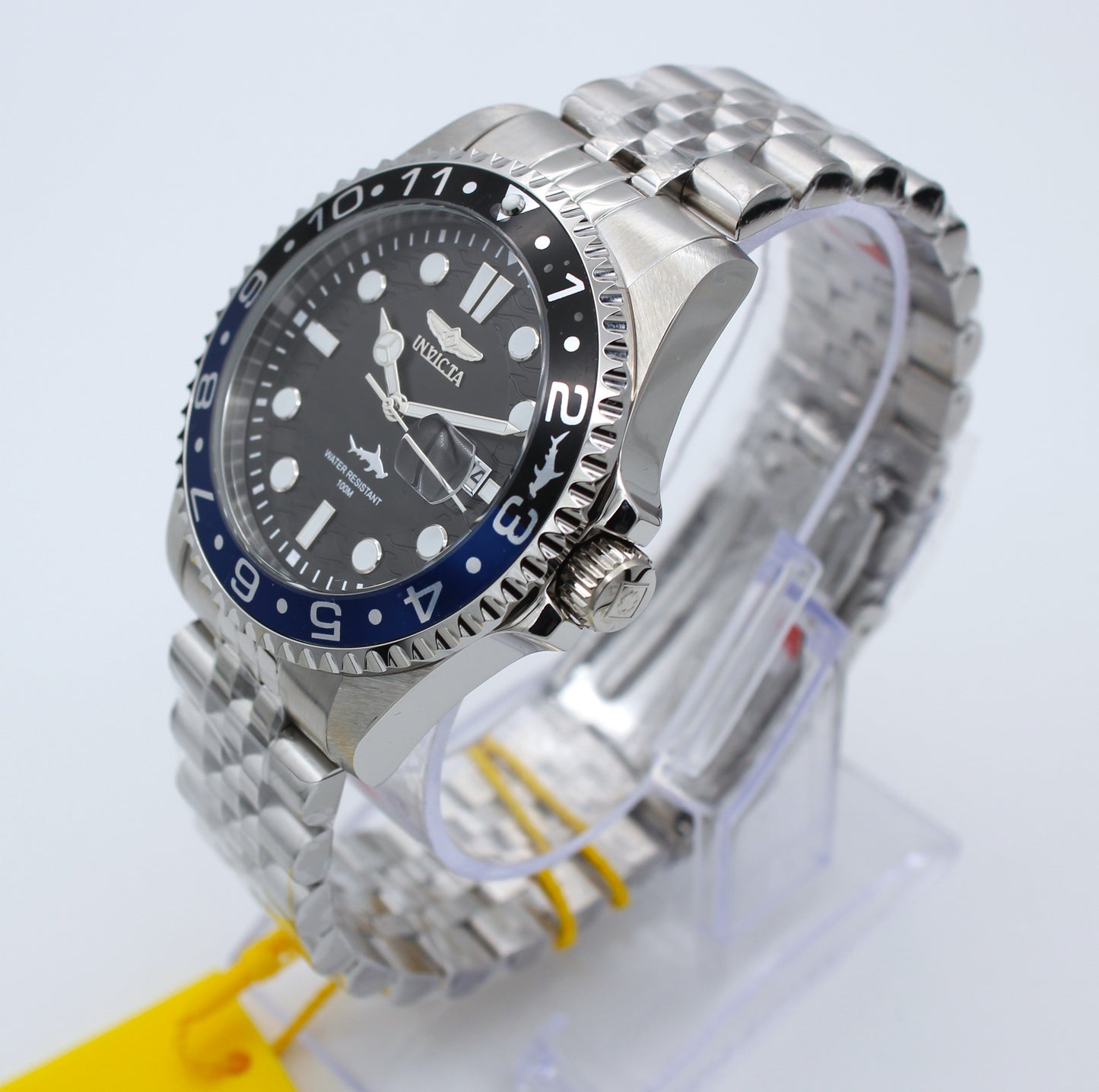 Invicta Pro Diver 30620 – Diver estilo Batman
