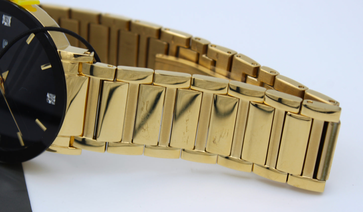 Bulova Futuro 97D116 – Moderno y elegante con cristal edge-to-edge