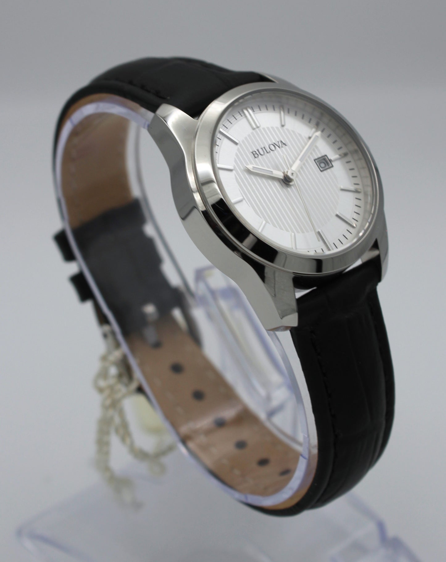 Bulova 96M129 – Elegante reloj femenino clásico