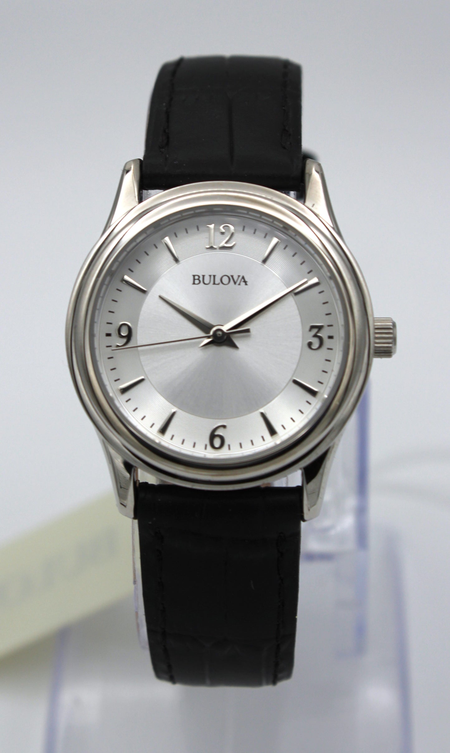 Bulova 96T58 – Elegante reloj clásico femenino