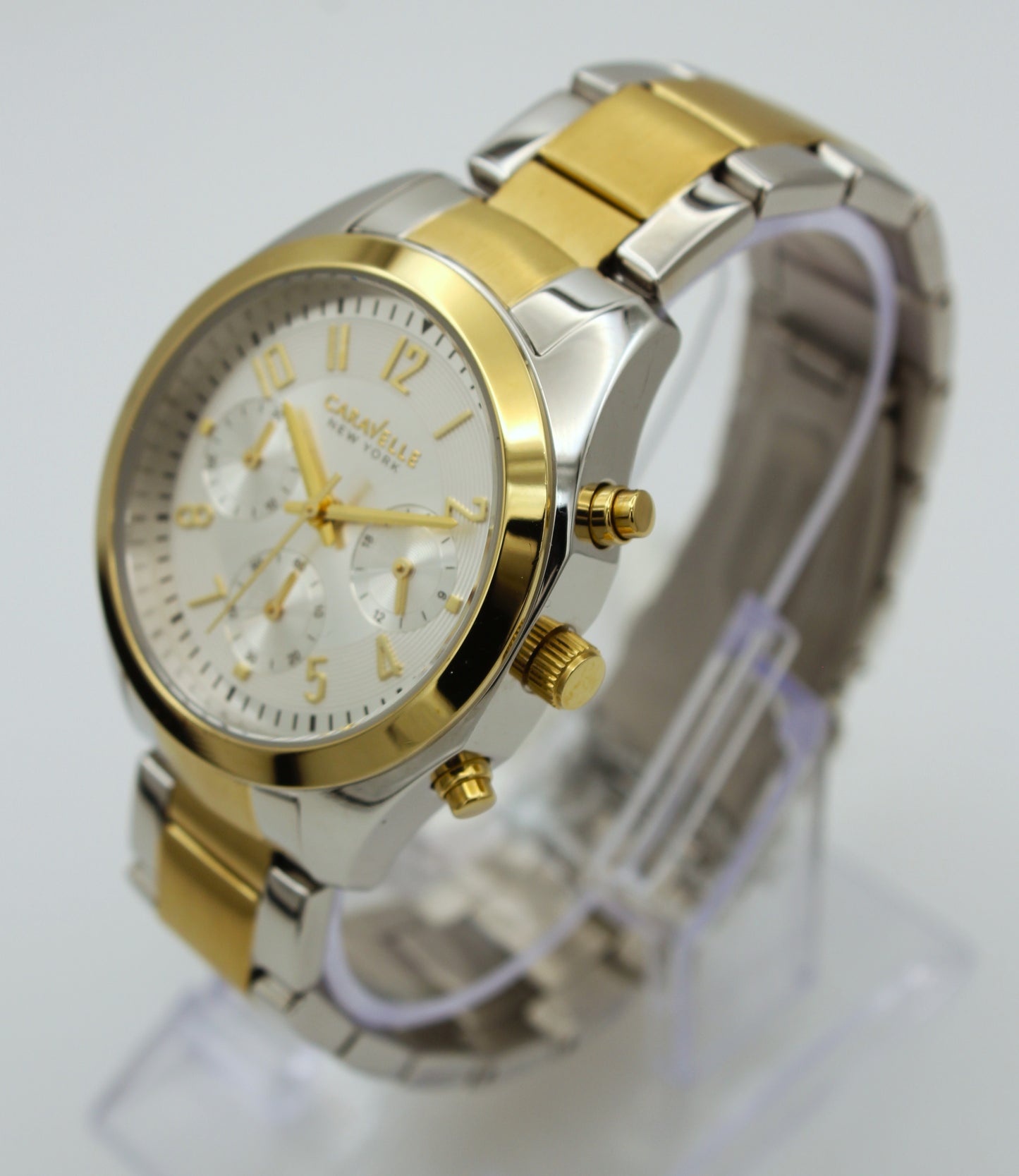 Caravelle by Bulova 45L136 – Elegante Cronógrafo Bicolor